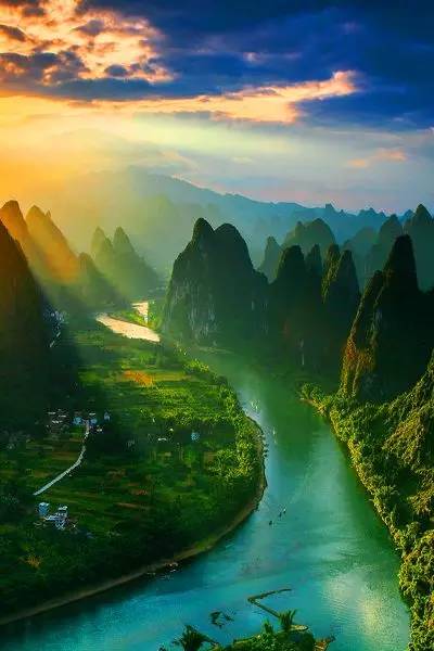 桂林10月份天气温度是多少度?秋高气爽,正是出游好时节 桂林10月份天气温度是多少度?秋高气爽,正是出游好时节